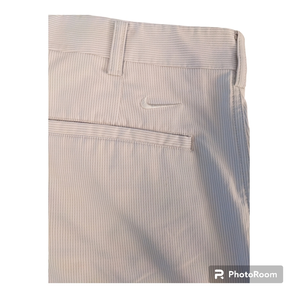 Nike Golf Dri-Fit Tan Pinstripe Shorts Men's 36 X 7 Inseam Excellent Condition!